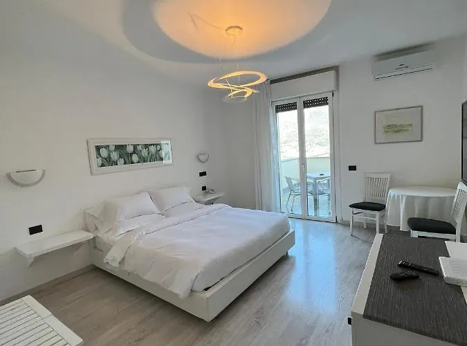 Ristorante Parco Belvedere מלון 3*